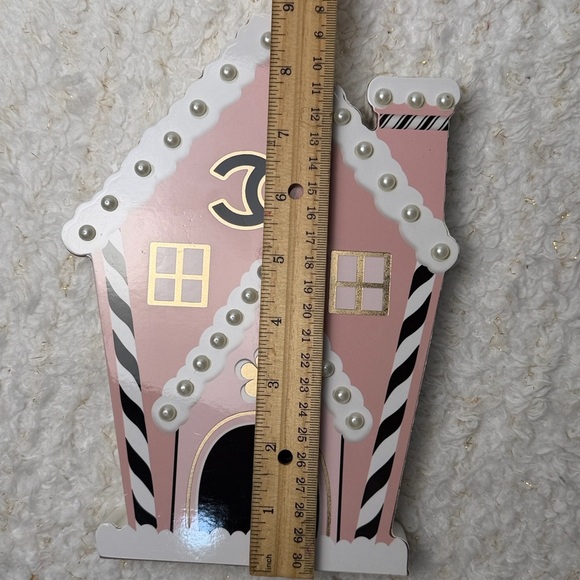 Winner Choice Fashion Stylish Wood Cutout Art piece winner choice pick one - Picture 8 of 11